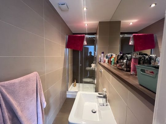 2 Bed Flat, The Riverside, M5 - Photo 1