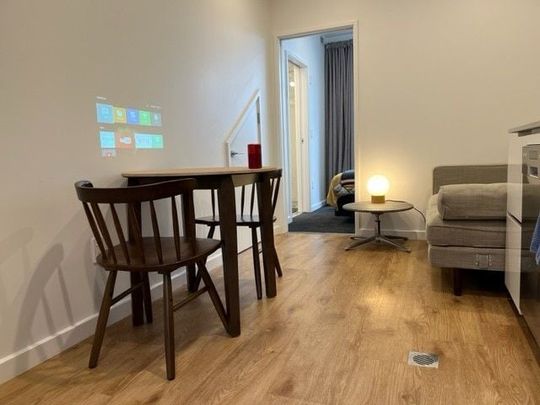 Near New 1 Bedroom Fully Furnished Wellington CBD - Photo 1