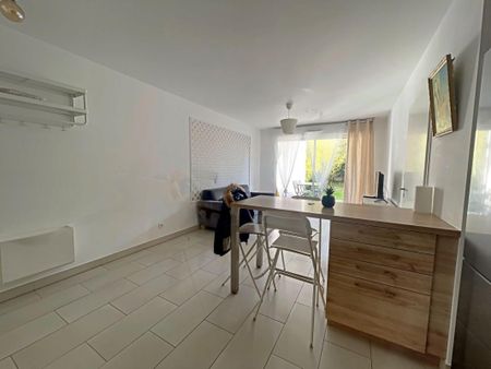 Appartement 1 pièces 41m2 MARSEILLE 8EME 850 euros - Photo 4