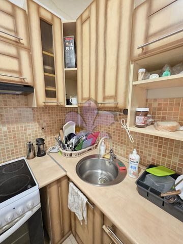 A room for rent for a GIRL near the University Faculties - Fotó 5