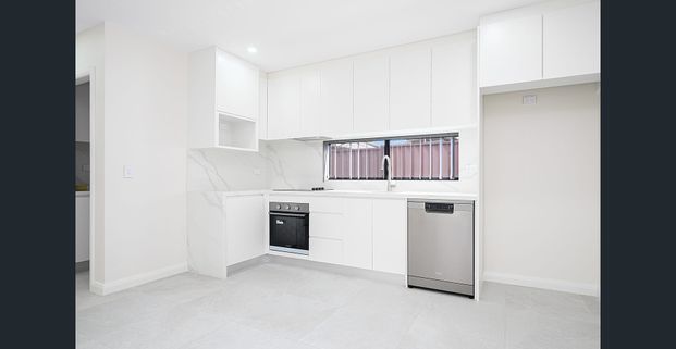 Welcome to this beautifully designed brand new 3-bedroom granny flat, offering comfort, style, and convenience in a quiet and private location. - Photo 1