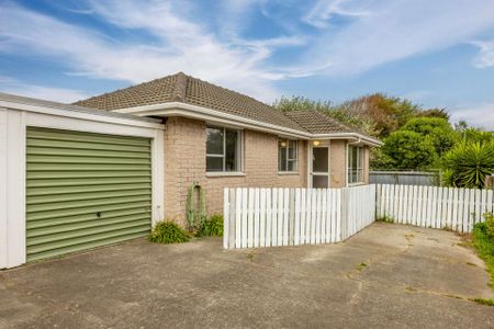 Three Bedroom Unit Close To The Beach! - Photo 2