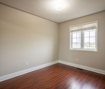 For Lease - 4 Wicklow Road, Brampton, Ontario - Photo 3