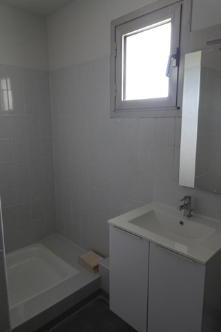 Location Appartement 5 pièces 83m² LA PRIMAUBE 12450 - Photo 4