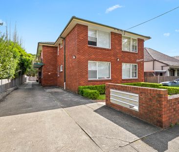 8/21 Shepherd Street, Ashfield NSW 2131 - House For Rent | Domain - Photo 3