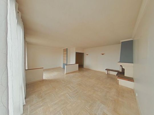 Location Appartement 3 pièces 80m² ROMANS SUR ISERE 26100 - Photo 1