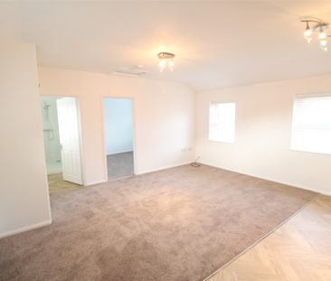 High Street, Wivenhoe, Colchester - Photo 2