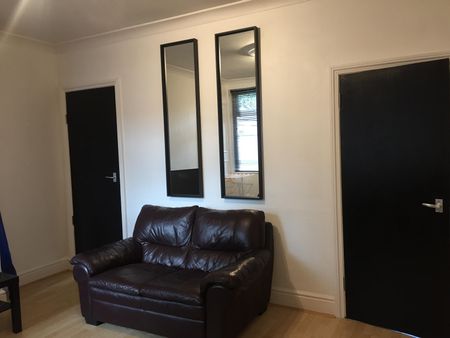 27 Ward Street - Photo 2