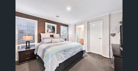 Family Home - Photo 5