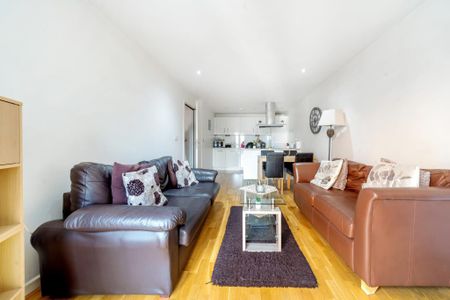 1 bedroom flat to rent - Photo 4