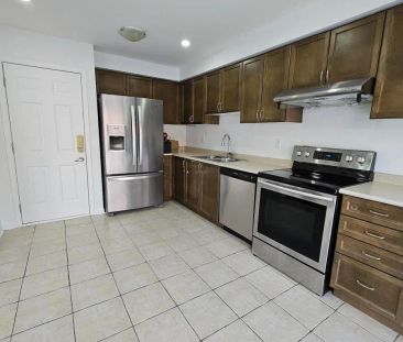 1064 CLARK BOULEVARD - Photo 5