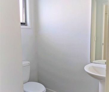 Modern Four Bedroom Townhouse at Merrimac - Photo 6