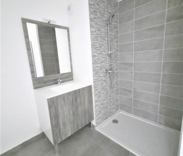 Location Appartement 2 pièces 40m² NIMES 30000 - Photo 6