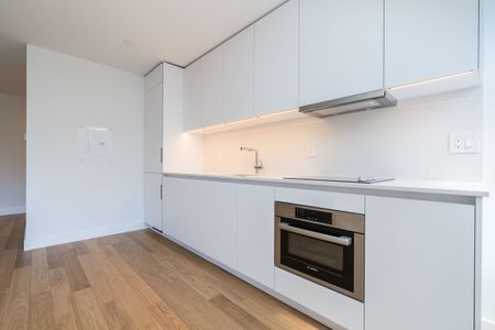 755 Avenue Road - Photo 3