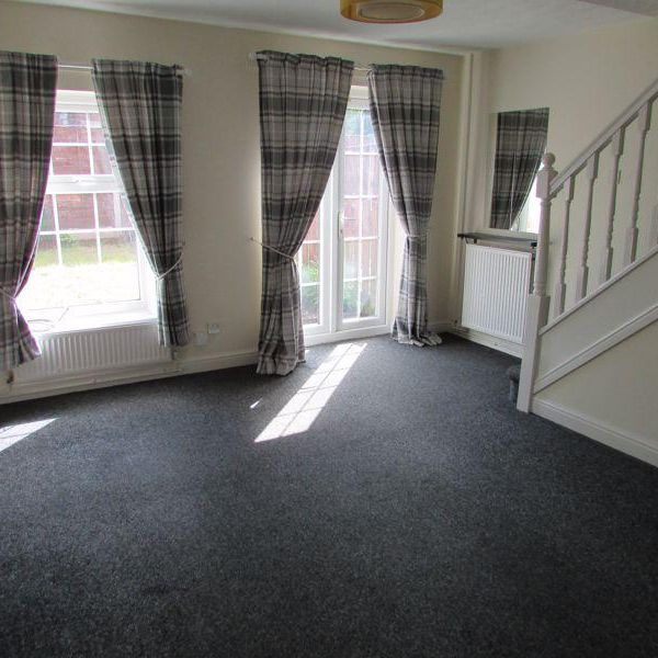 3 bedroom townhouse to rent - Photo 1