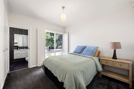 Period Charm, Modern features... - Photo 4