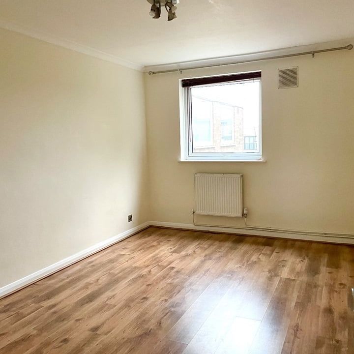 2 Bed Flat, Tunbridge Court, SE26 - Photo 1