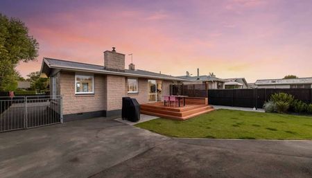 Modern Family Home in Zone for Burnside High School - Photo 5