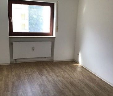 Weihnachten im neuen Zuhause! Renovierte 2-Zimmer-Stadtwohnung mit ... - Photo 1