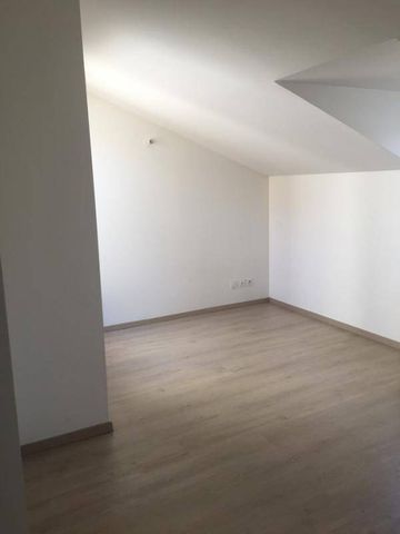 Location appartement t2 42 m² à Villefranche-de-Rouergue (12200) La Bastide - Photo 2