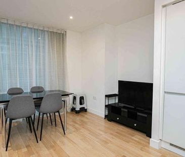 West Tower, Canary Wharf, E14 - Photo 6