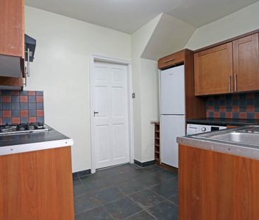 2 bedroom terraced house to rent - Photo 4