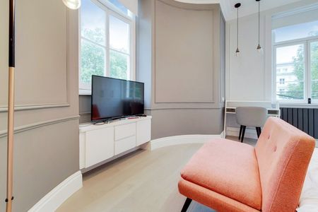 Studio Flat, Westbourne Terrace, W2 - Photo 2