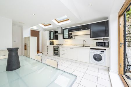 2 bedroom end of terrace house to rent - Photo 5