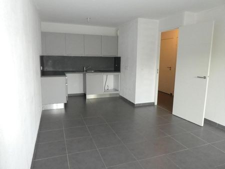 Location Appartement 2 pièces 41m² FREJUS 83600 - Photo 3