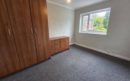 3 Bed Semi-Detached House, Woodlands Road, M8 - Photo 2