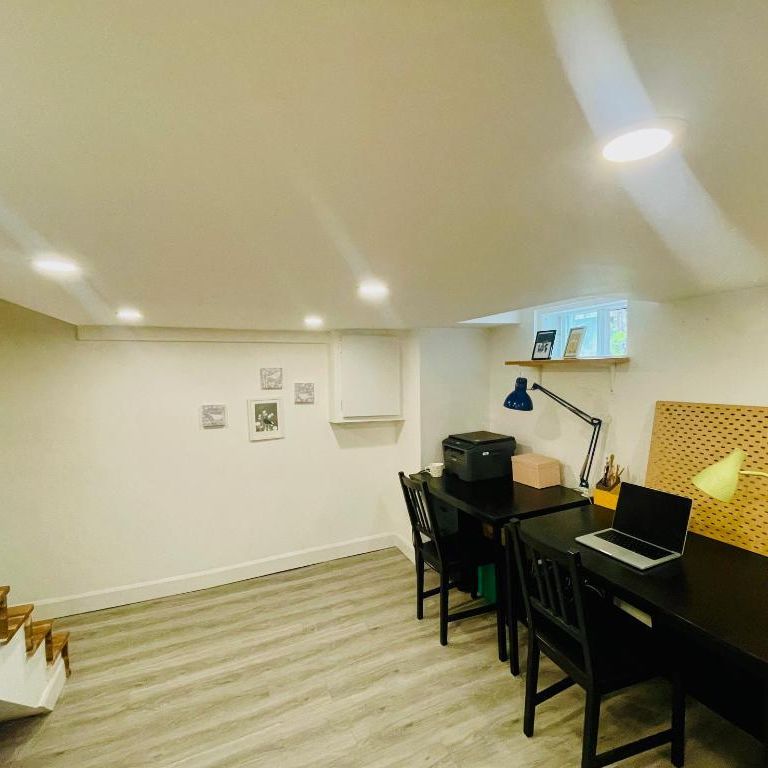 CESSION DE BAIL – SPACIEUX 7½ AVEC COUR PRIVÉE – VIEUX-ROSEMONT - Photo 1