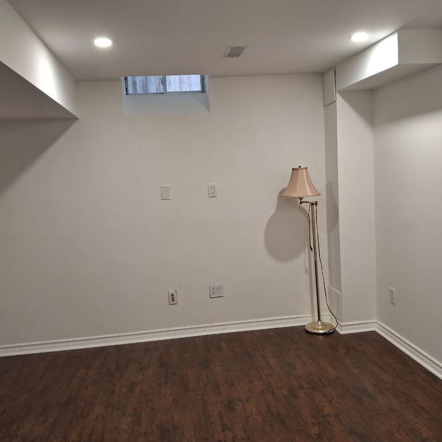 For Lease - 55 Rollinghill Road Unit# Bsmt, Richmond Hill, Ontario - Photo 1