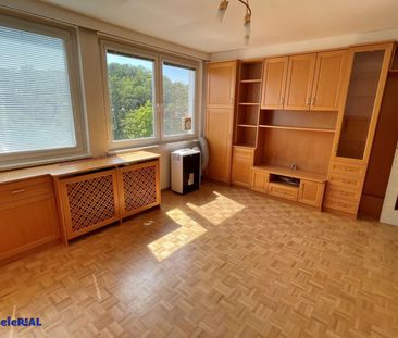 3 Zimmer – 6. Stock mit Lift – tolle Aussicht - Photo 2