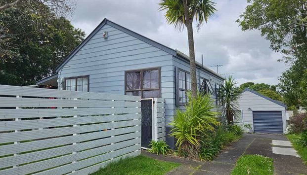 3 Bedroom Home, Highland Park - Photo 1