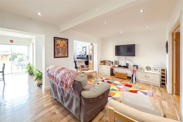 5 bedroom semi-detached house to rent - Photo 1