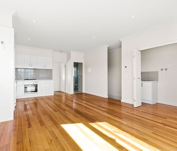 Modern 2-bedroom home! - Photo 4