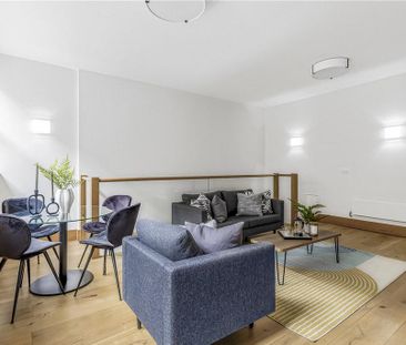 2 bedroom mews to rent - Photo 2