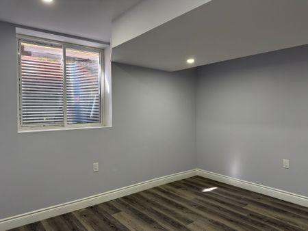 For Lease - 222 Doon Mills Drive Unit# Basement, Kitchener, Ontario - Photo 2