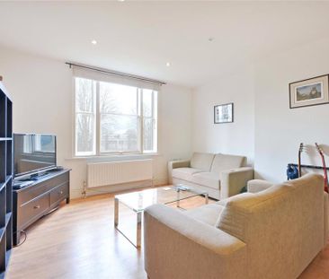 3 bedroom flat to rent - Photo 1