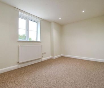 3 bedroom detached house to rent - Photo 4