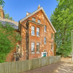 Southampton Street, Hampshire Southampton Street, Hampshire - Photo 3