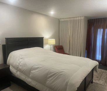 SEPTEMBER 1 FOR ONE PERSON, LARGE, FURN BR 17’x11’ w/ENSUITE + DECK... - Photo 1