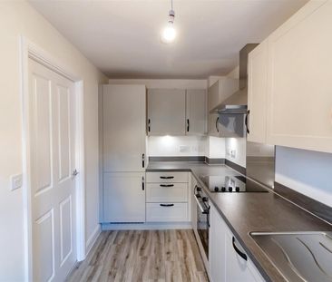 3 Bedroom House - Townhouse - Photo 5