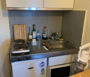 Studio to rent - Photo 1