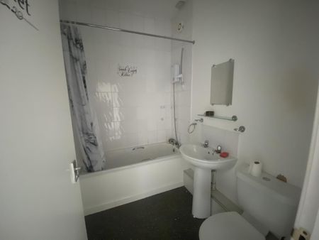 1 bedroom flat to rent - Photo 5