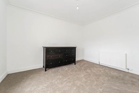 3 bedroom detached house to rent - Photo 5