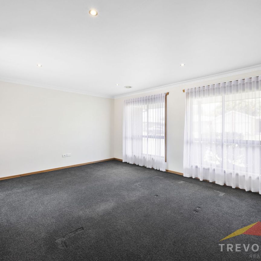 3 Shasta Dr, Delacombe VIC 3356 - Photo 1