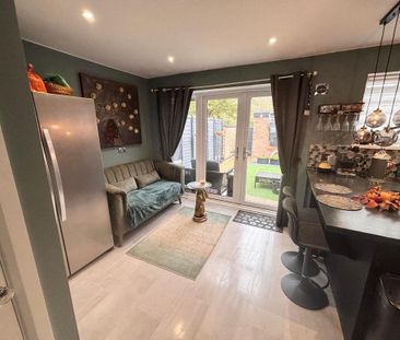 2 bedroom terraced house to rent - Photo 4