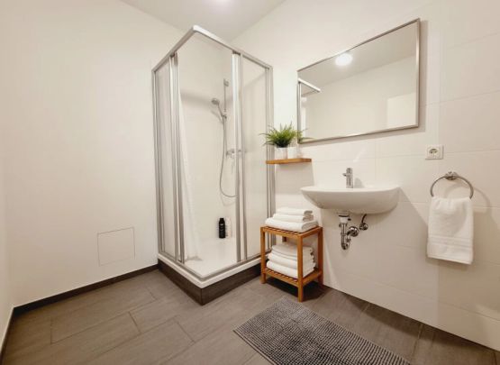 Raum für Ideen! 87 m²-Wohnung mit Ausbaumöglichkeit und Wohnküche - Photo 1