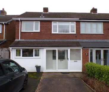 3 bedroom semi-detached house to rent - Photo 5